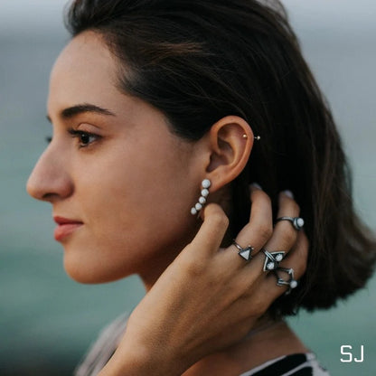 Elegantti Hopea Korvarengas jokaiseen tilaisuuteen