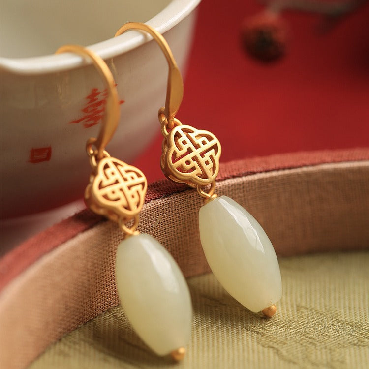 Kaunis Kulta Korvarengas ainutlaatuisella tyylillä