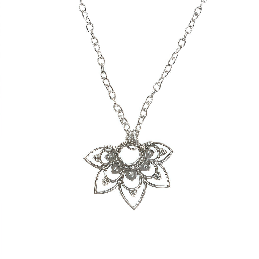 Herkkä käsityö Koru