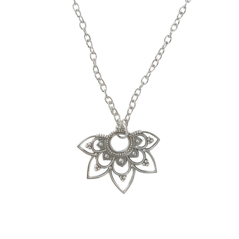 Herkkä käsityö Koru