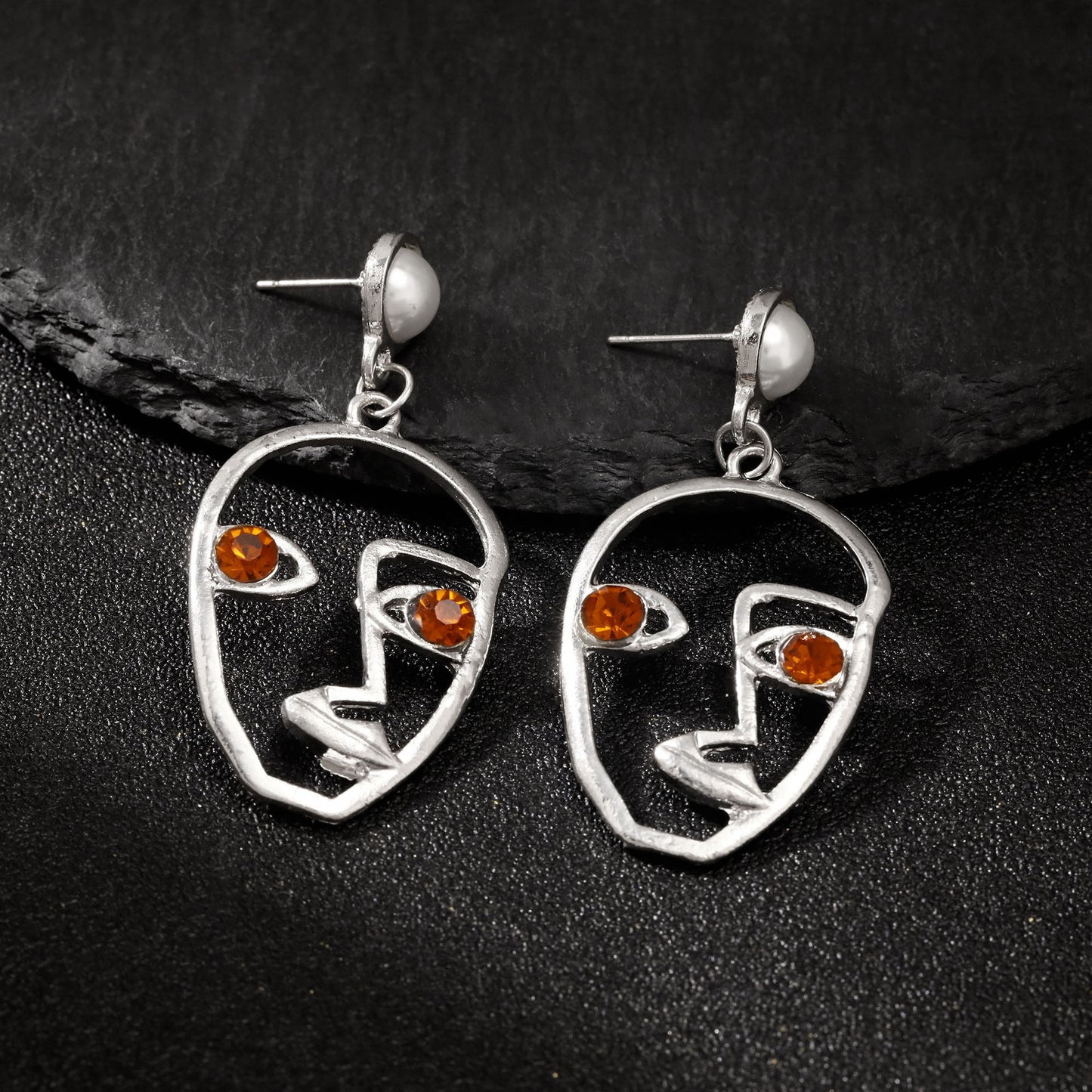 Käsintehty vintage Korvarengas