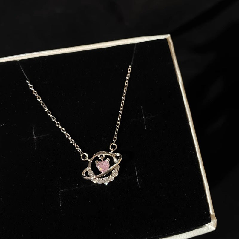 Käsintehty vintage Kaulakoru