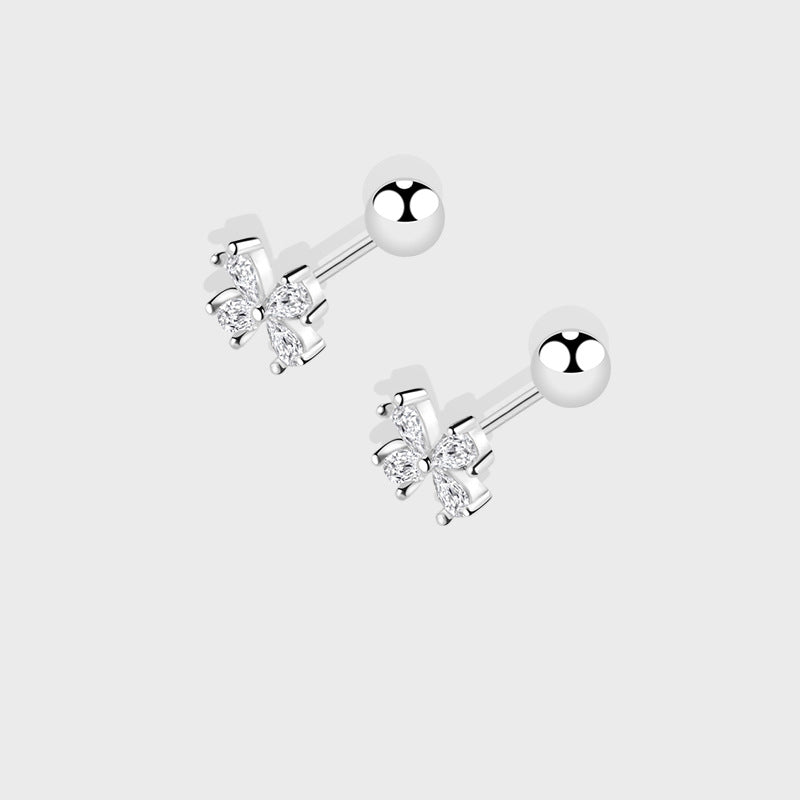 Kaunis Korvarengas ainutlaatuisella tyylillä