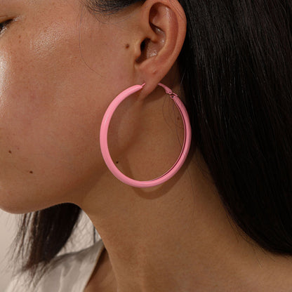 Klassinen Korvarengas ajattomalla viehätyksellä