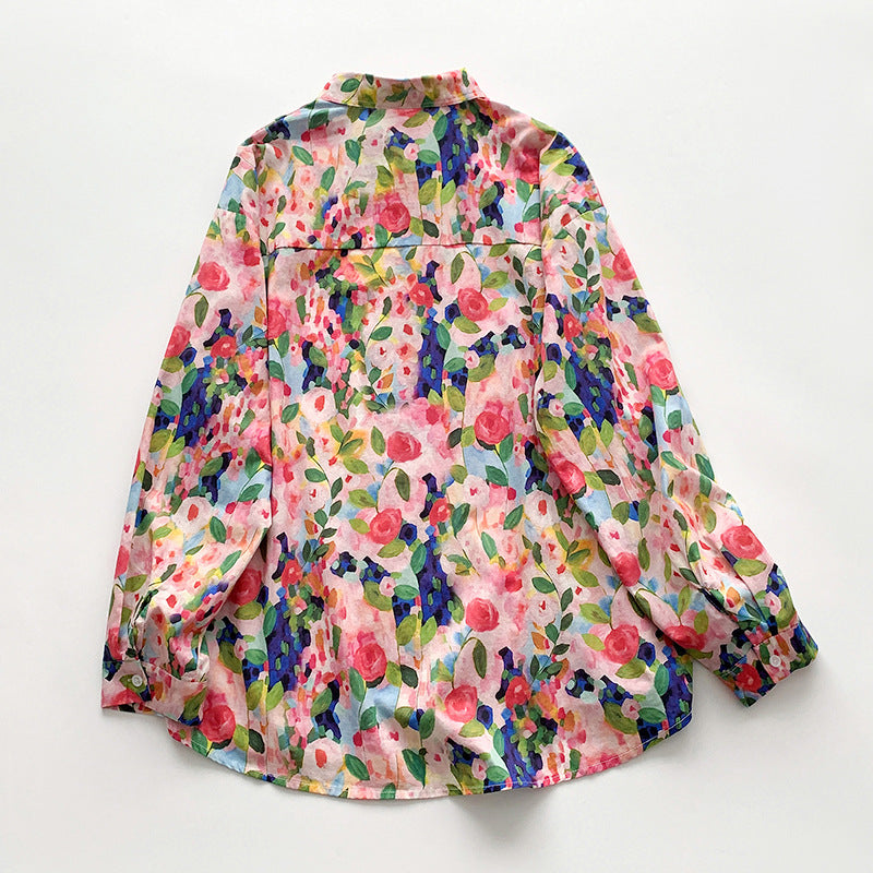 Sophisticated Blouse with a Clean Classic Look