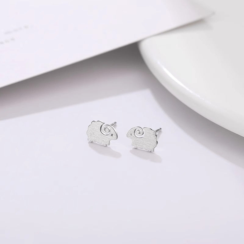 Herkkä käsityö Korvarengas