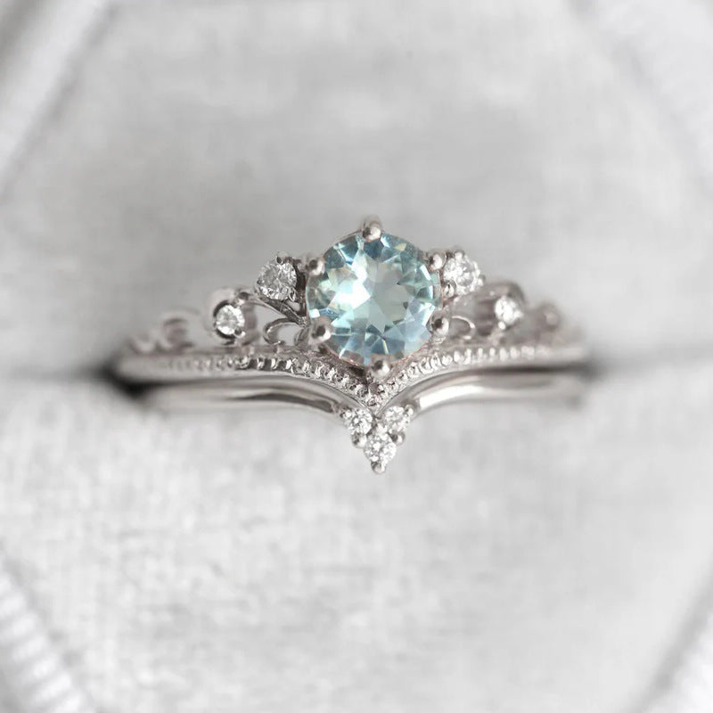 Elegantti Koru jokaiseen tilaisuuteen