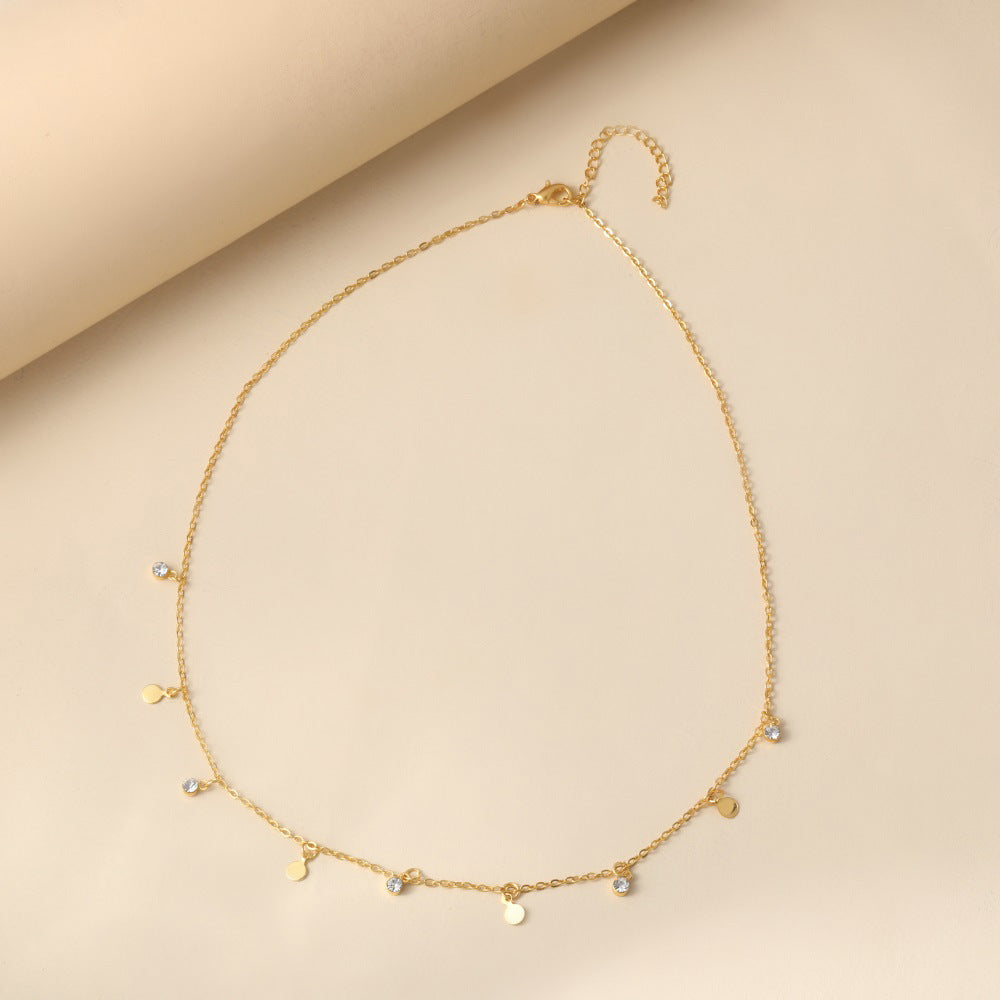 Klassinen Kulta Kaulakoru ajattomalla viehätyksellä