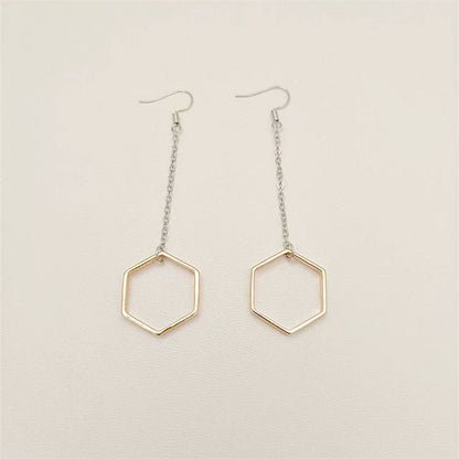 Klassinen Sormus ajattomalla viehätyksellä