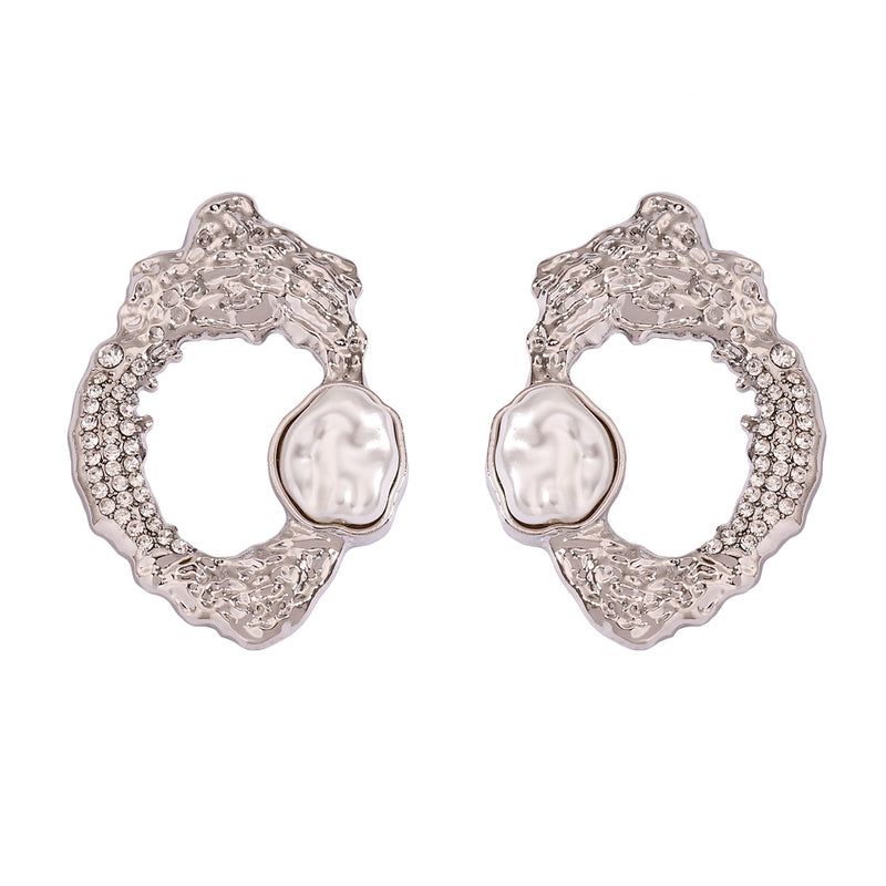 Elegantti Korvarengas jokaiseen tilaisuuteen