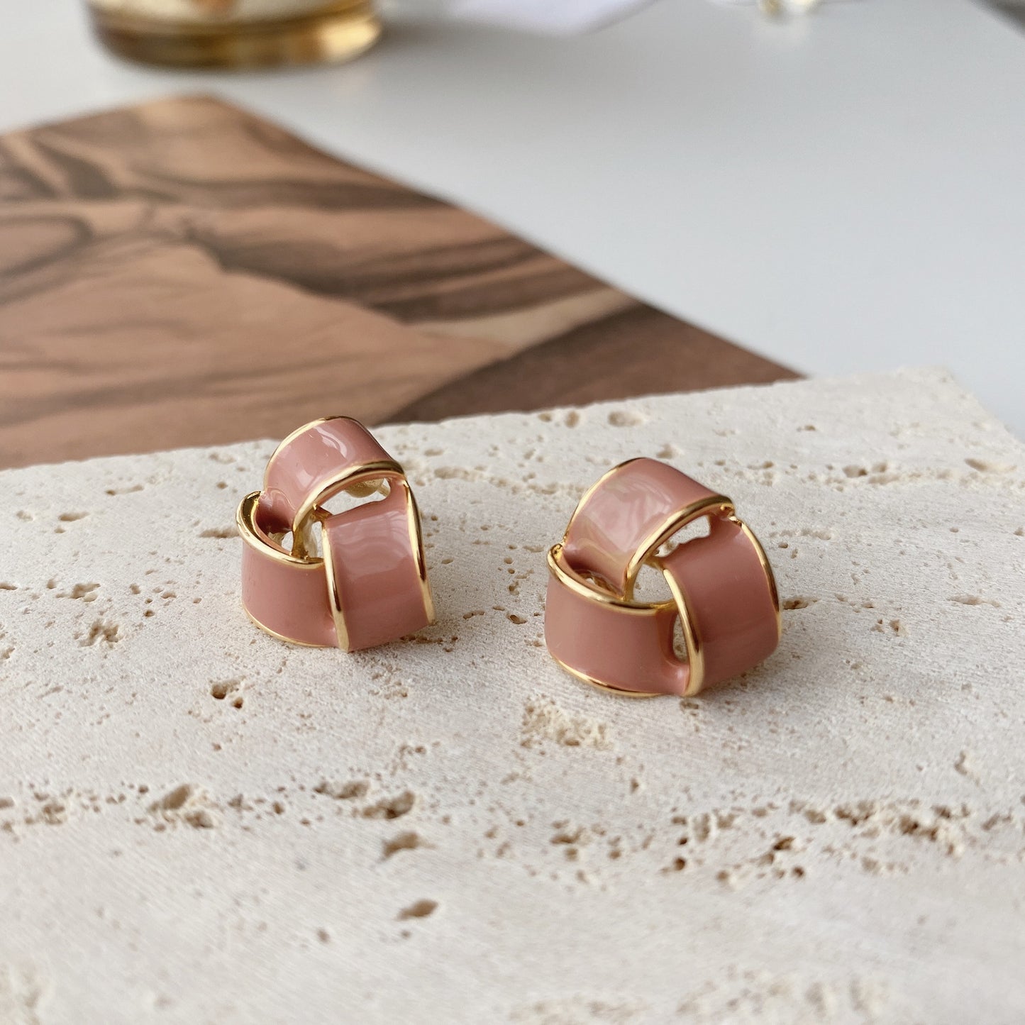 Herkkä käsityö Korvarengas