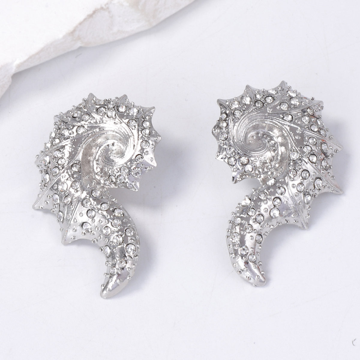 Romanttinen Korvarengas erityisiin hetkiin