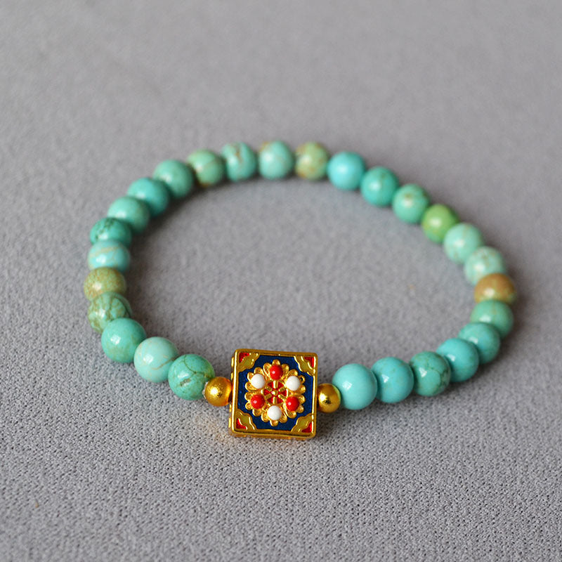 Hurmaava Kulta Rannekoru jokaiseen tilaisuuteen