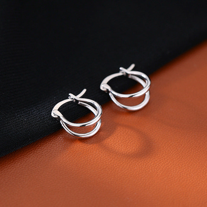 Klassinen Korvarengas ajattomalla viehätyksellä