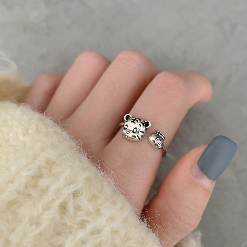 Romanttinen Sormus erityisiin hetkiin