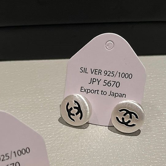 Hurmaava Korvarengas jokaiseen tilaisuuteen