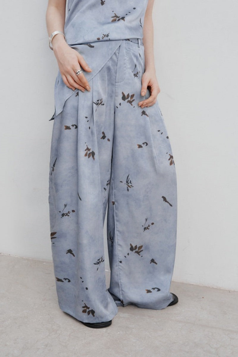 Beautifully Finished Top in a Timeless Design