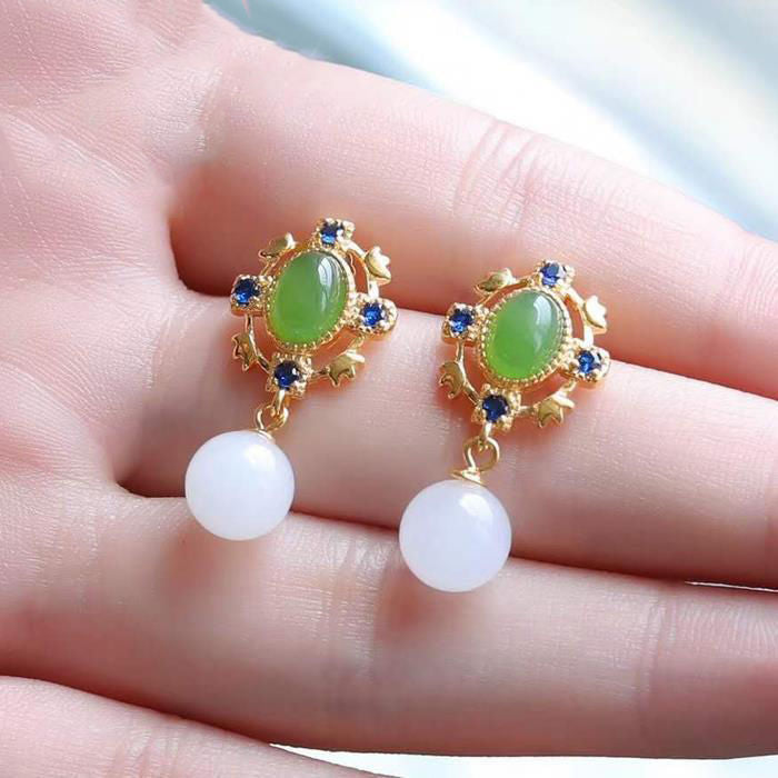 Hurmaava Hopea Korvarengas jokaiseen tilaisuuteen