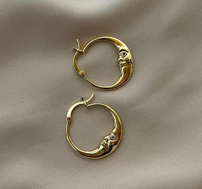 Klassinen Sormus ajattomalla viehätyksellä