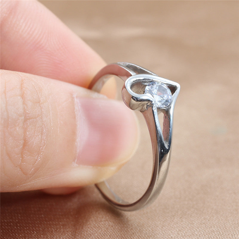 Elegantti Sormus jokaiseen tilaisuuteen