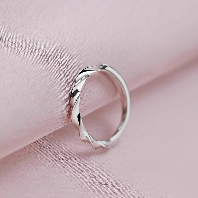 Romanttinen Sormus erityisiin hetkiin