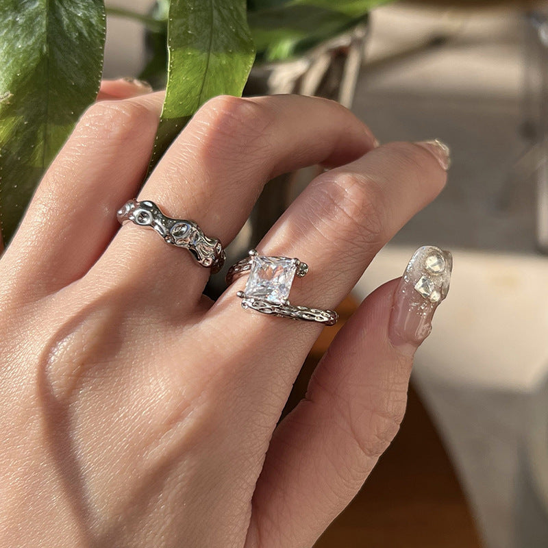 Klassinen Koru ajattomalla viehätyksellä