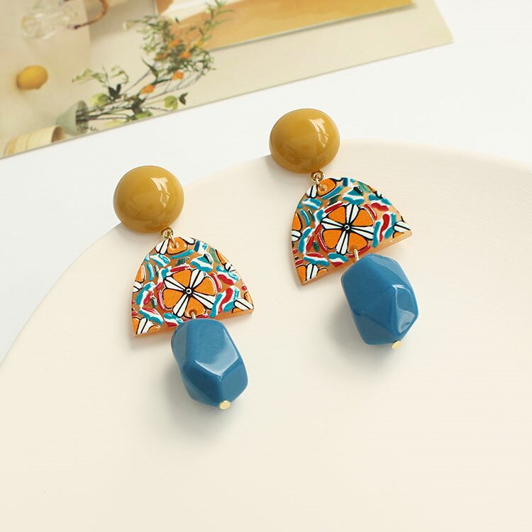 Elegantti Korvarengas jokaiseen tilaisuuteen