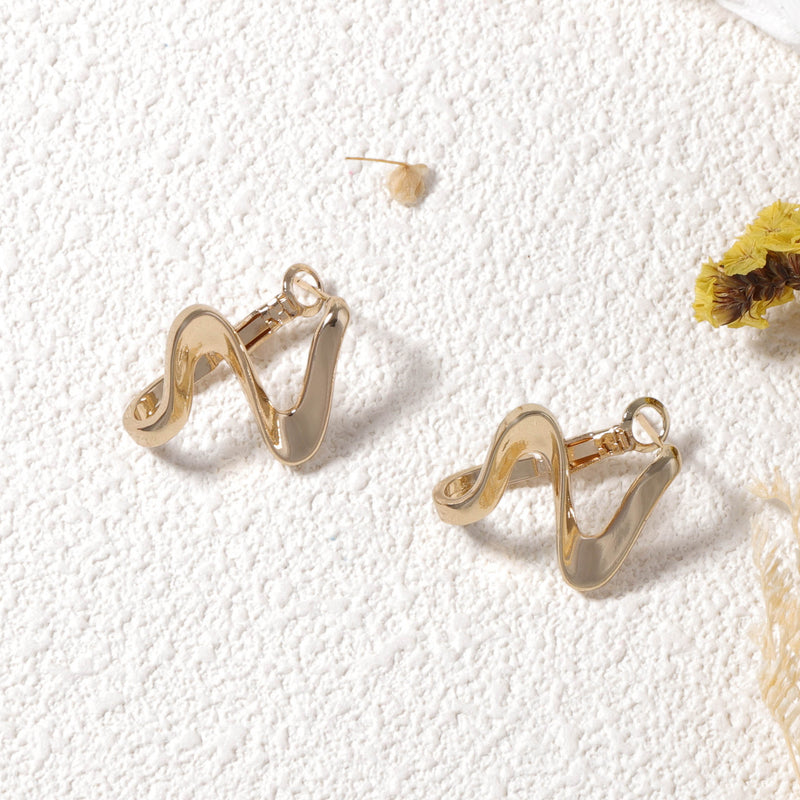 Hurmaava Kulta Korvarengas jokaiseen tilaisuuteen