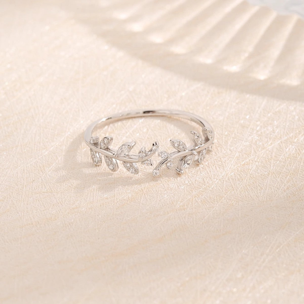 Romanttinen Sormus erityisiin hetkiin