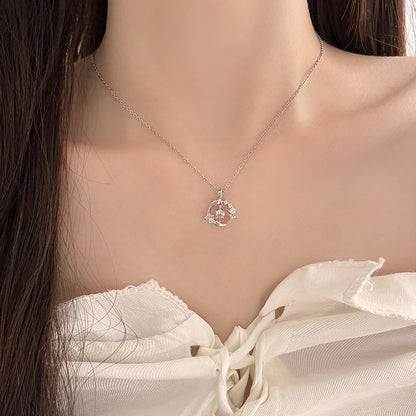 Klassinen Kaulakoru ajattomalla viehätyksellä