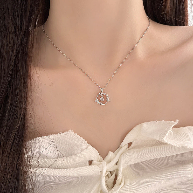 Klassinen Kaulakoru ajattomalla viehätyksellä