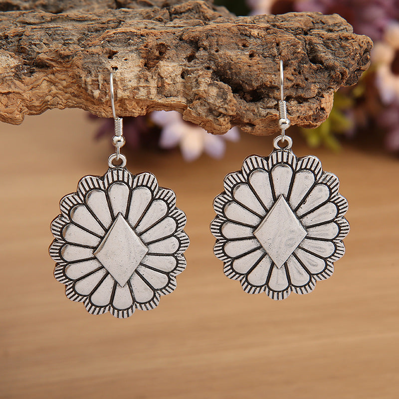 Elegantti Sormus jokaiseen tilaisuuteen