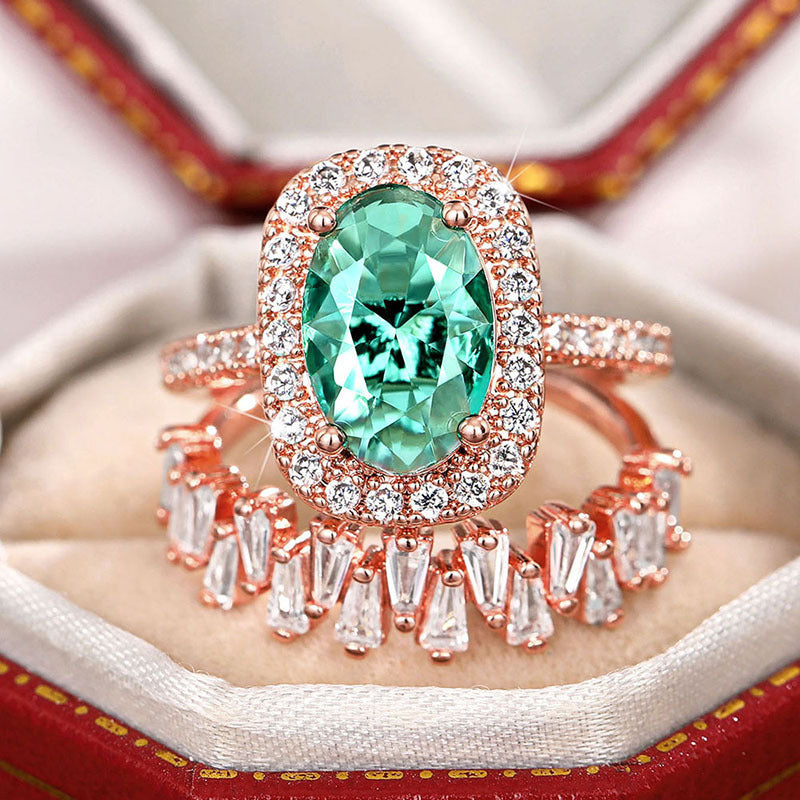 Klassinen Sormus ajattomalla viehätyksellä