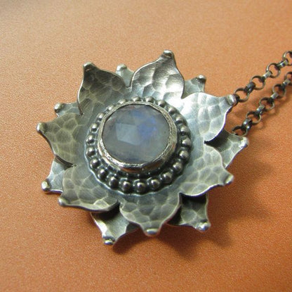 Klassinen Koru ajattomalla viehätyksellä