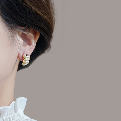 Elegantti Kulta Korvarengas jokaiseen tilaisuuteen