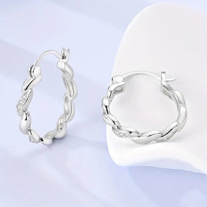 Hurmaava Korvarengas jokaiseen tilaisuuteen