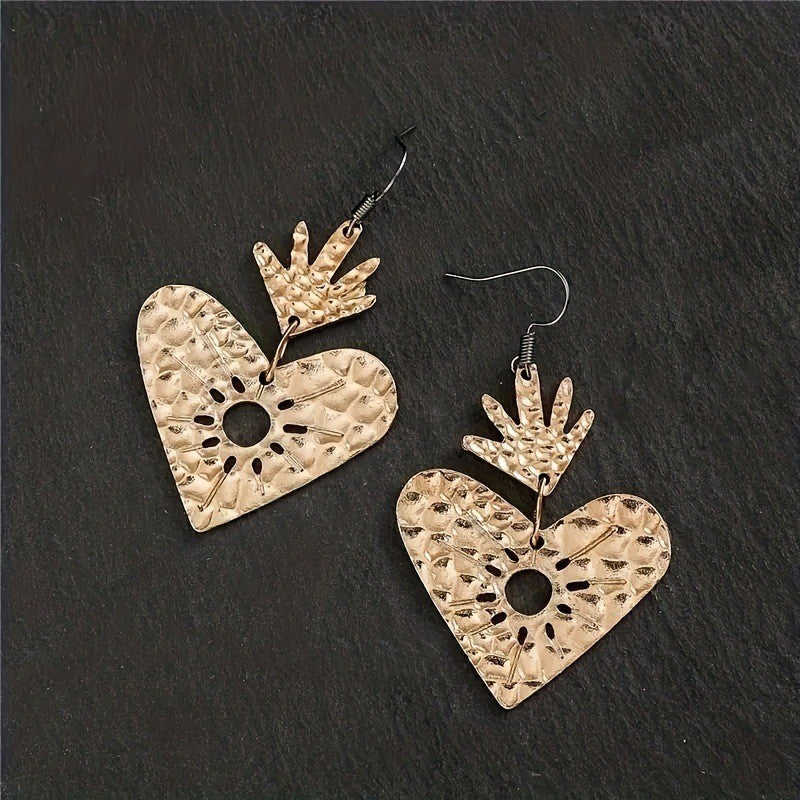 Kaunis Korvarengas ainutlaatuisella tyylillä