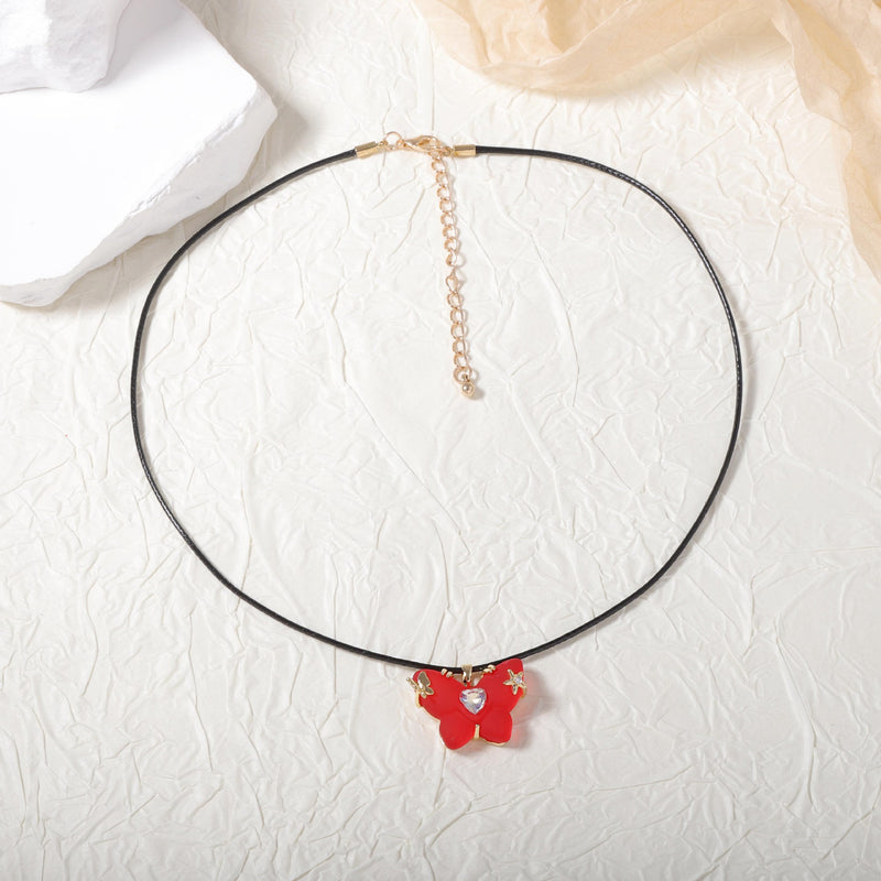 Käsintehty vintage Kaulakoru