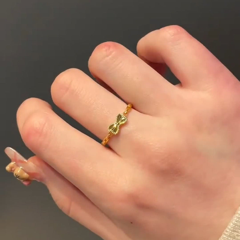 Upea Sormus päivittäiseen käyttöön