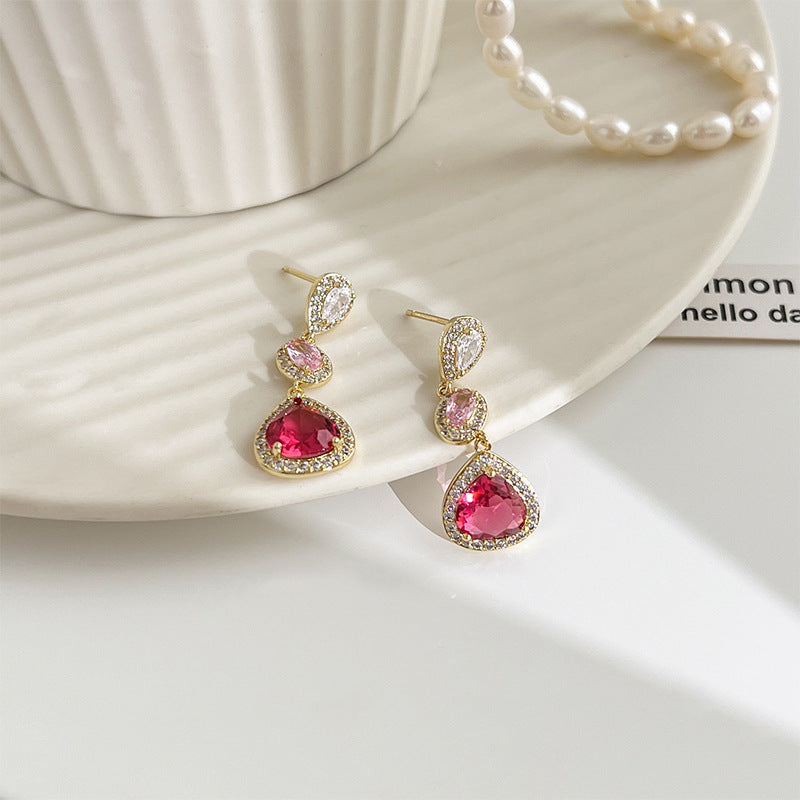 Klassinen Korvarengas ajattomalla viehätyksellä