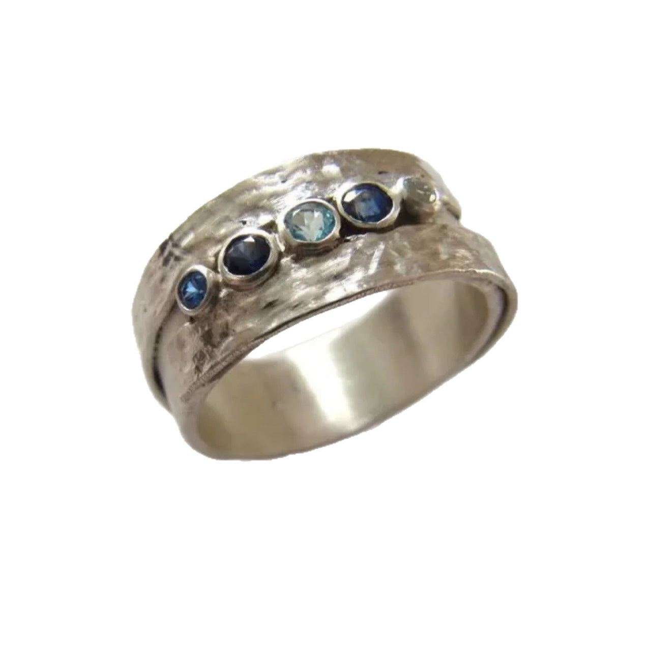 Romanttinen Sormus erityisiin hetkiin