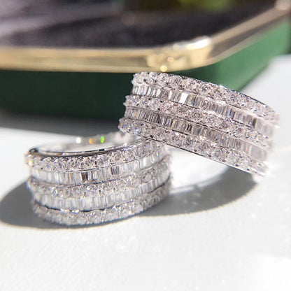 Hurmaava Sormus jokaiseen tilaisuuteen