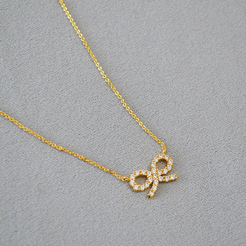 Romanttinen Kulta Kaulakoru erityisiin hetkiin