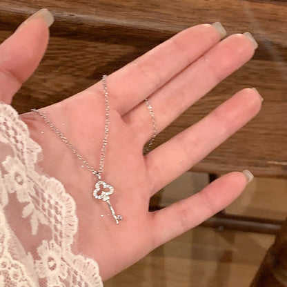 Upea Koru päivittäiseen käyttöön