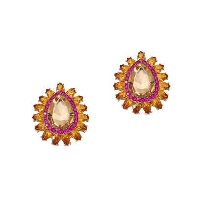 Kaunis Korvarengas ainutlaatuisella tyylillä