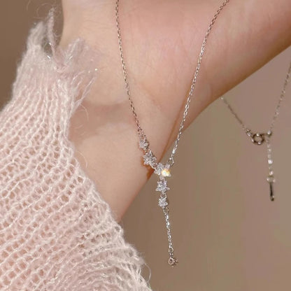 Klassinen Kaulakoru ajattomalla viehätyksellä