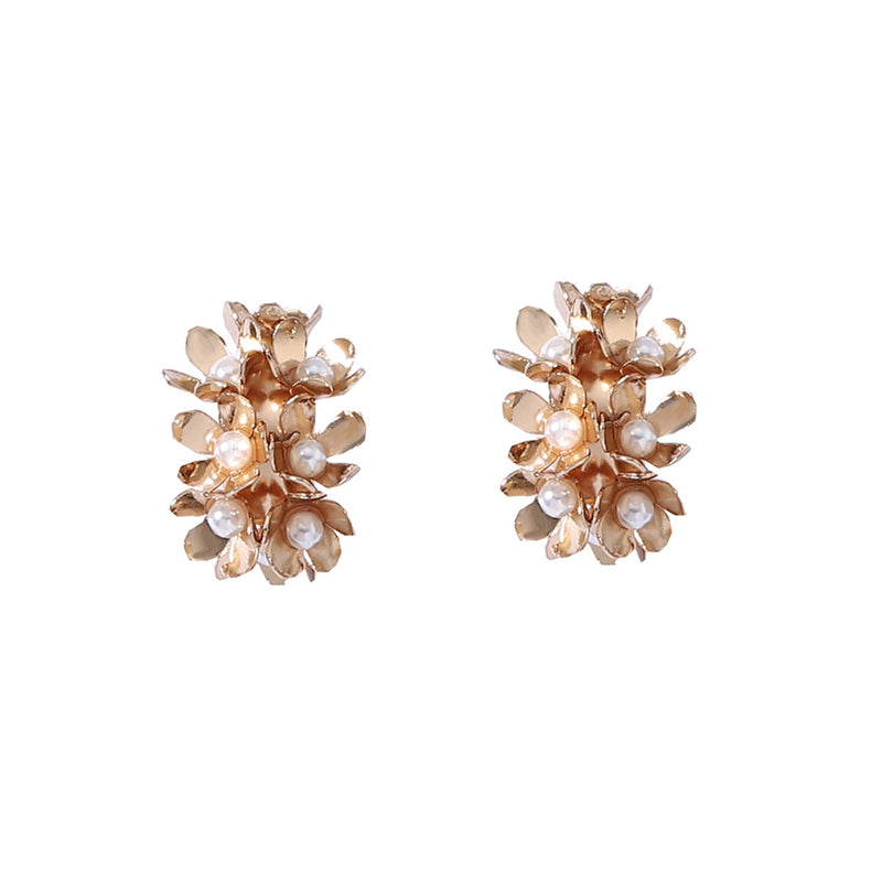 Hurmaava Helmi Korvarengas jokaiseen tilaisuuteen