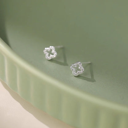 Romanttinen Korvarengas erityisiin hetkiin