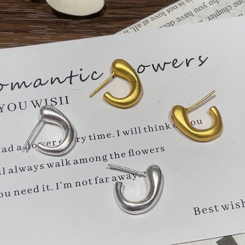 Hurmaava Korvarengas jokaiseen tilaisuuteen