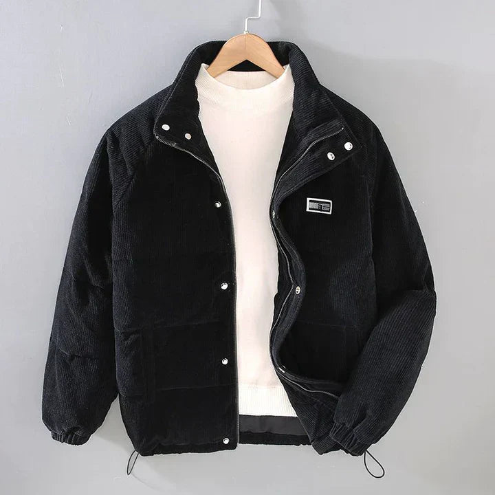 Well Tailored Jacket with a Graceful Silhouette
